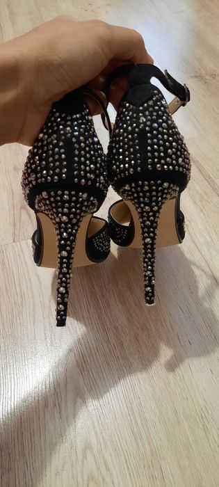 Pantofi superbi mar. 39