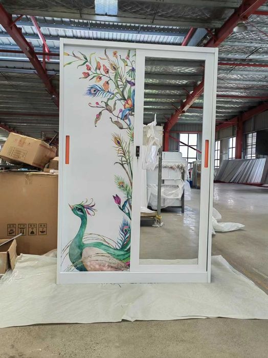 Шкаф для одежды, раздвижные двери с зеркалом/ шкаф с сейфом