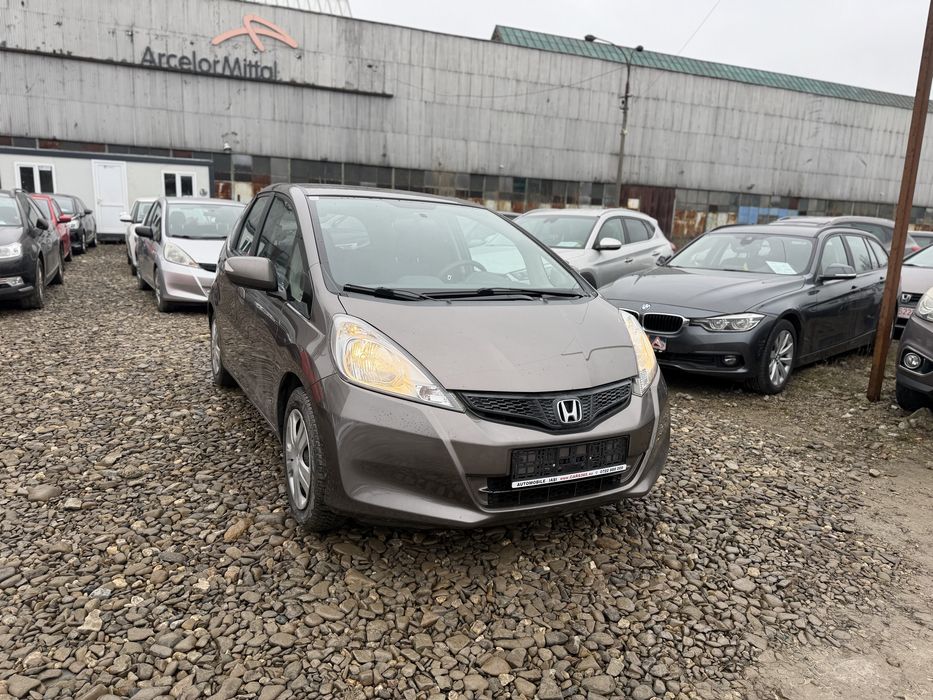Honda Jazz 1.4 ivtec 100 cp, 2011, rate fara avans, garantie 12 luni!