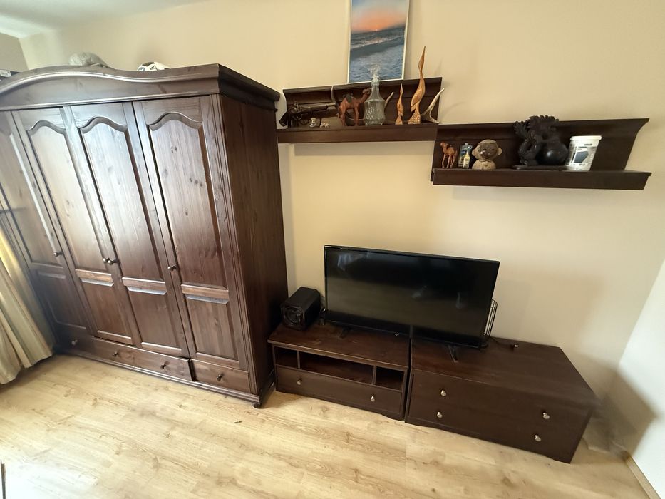 Vand mobilier, pat dulap comoda polite