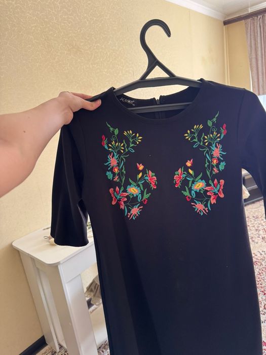 Продвм женские платья