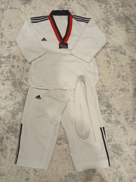 Кимано taekwondo