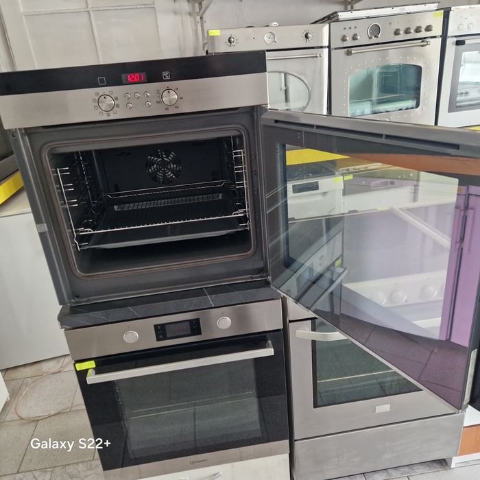 Фурна за вграждане SIEMENS