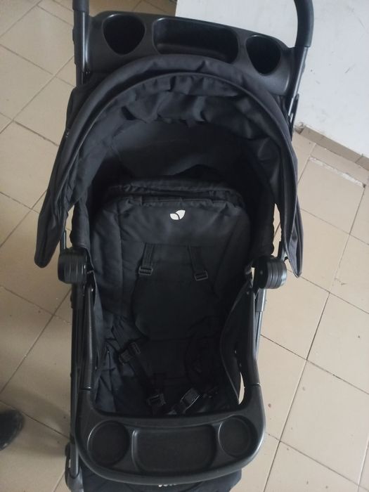 Продам коляску 8000