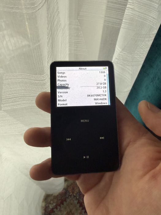Apple Ipod Classic 5th gen 5 - 30Gb - negru , poze reale , ipod classi