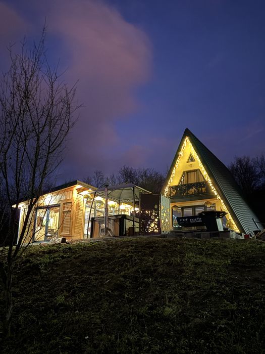 A frame/ciubar/teren de tenis