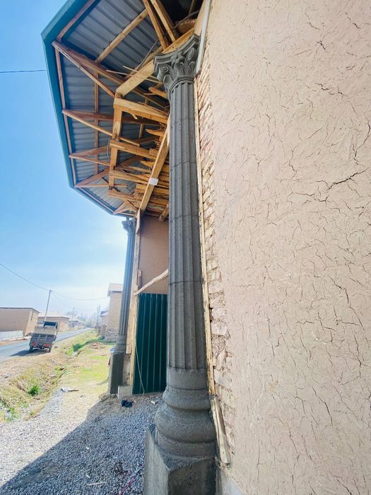 Sifatli beton zina va Rim ustunlari