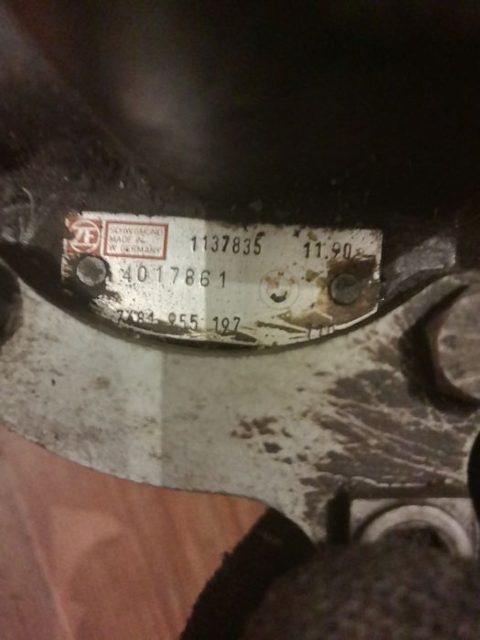 Бмв М40, насос ГУРа.