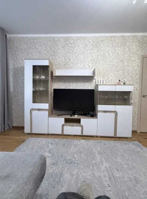 1 комнатная по куанышева