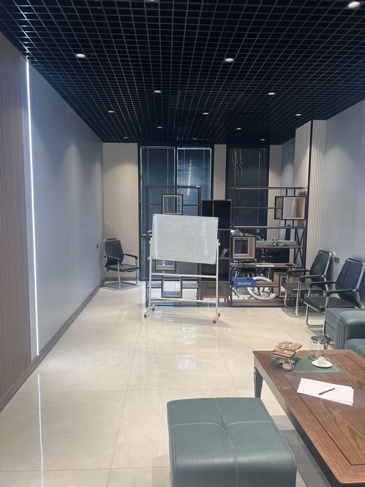 Офис в Nestone, с мебелью и техникой, аренда