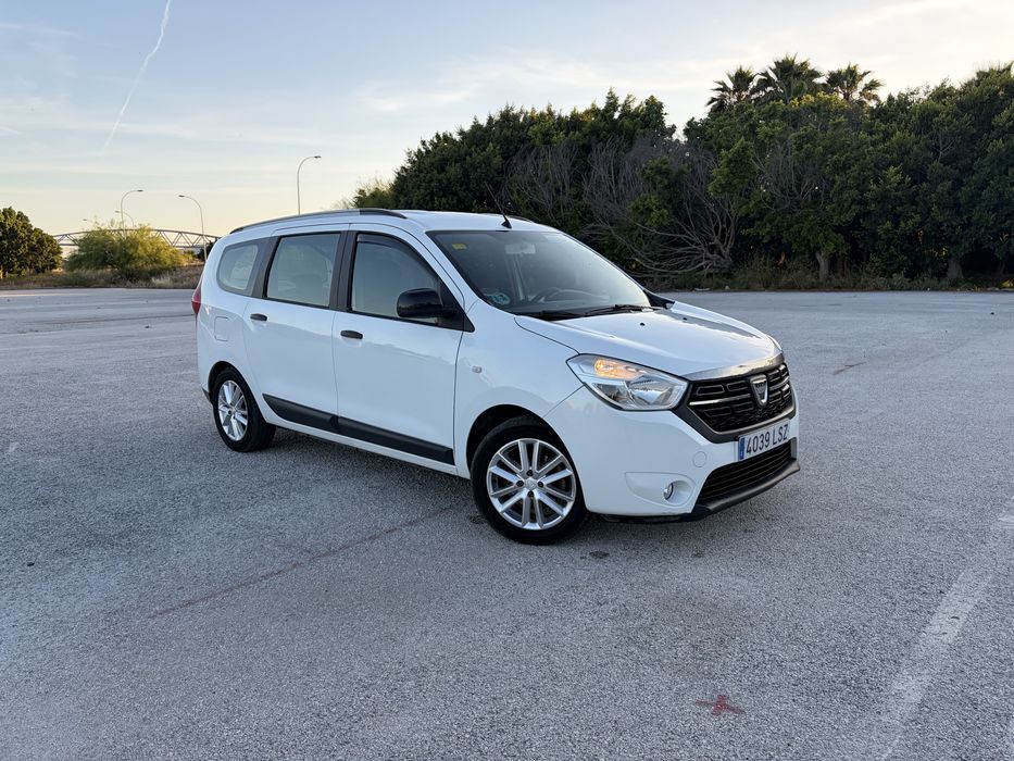 DACIA Lodgy 2021 — imagine 2