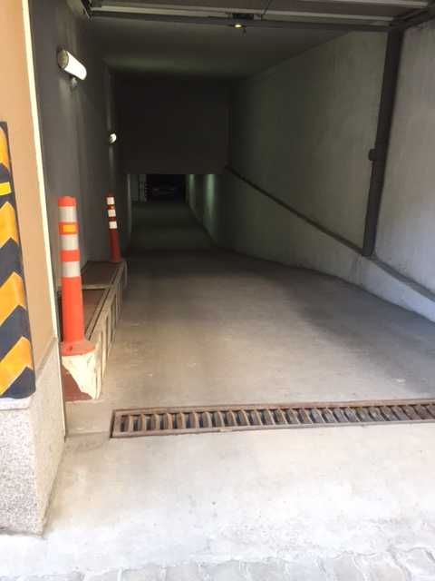 Дава се под наем Гараж / Паркомясто в София, Център - 16 кв.м за 90 € - Снимка #4