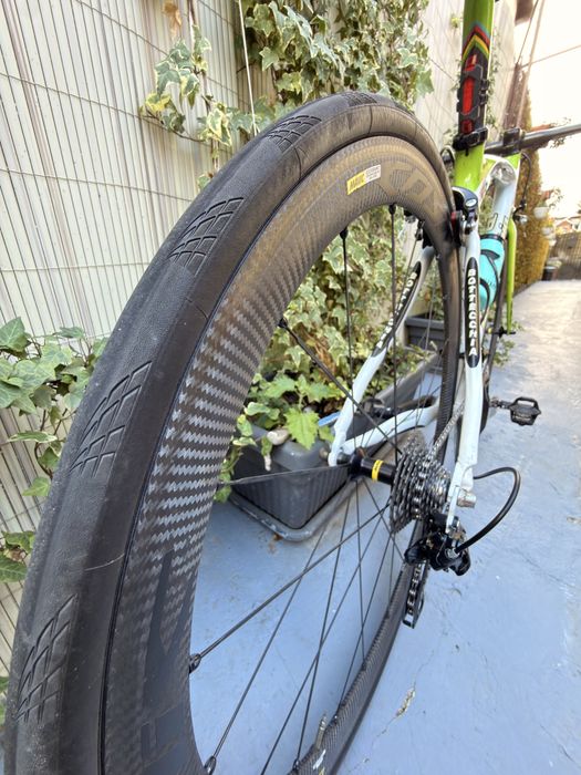 Roti cursiera Mavic Cosmic Carbon