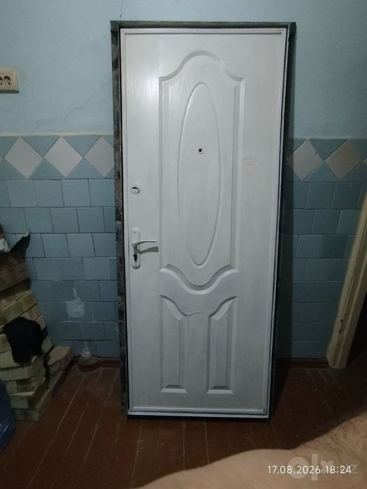 Продаётся железная дверь, размер: 1.90.× 0.75 ‼️‼️‼️