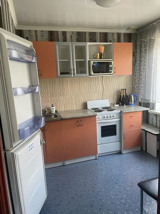 Сдам 2х  район Бурова, центр. Рынок