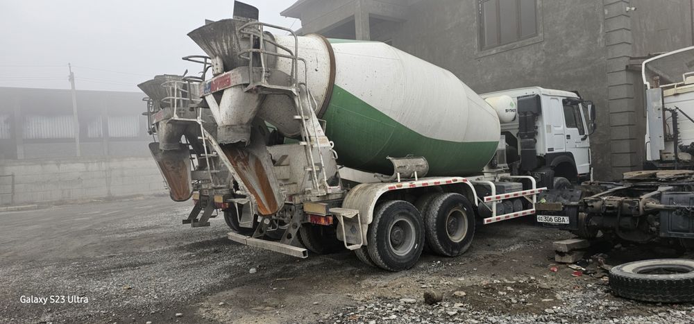 HOWO автомиксер дизель