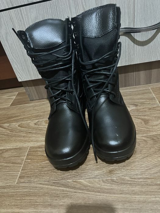 Продам берцы