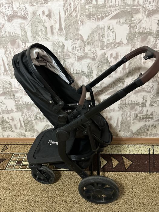 Продам коляску 3 в 1