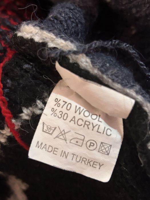 *Дамски коледен пуловер*