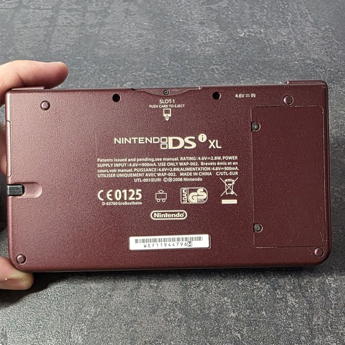 Nintendo DSi XL Wine Red