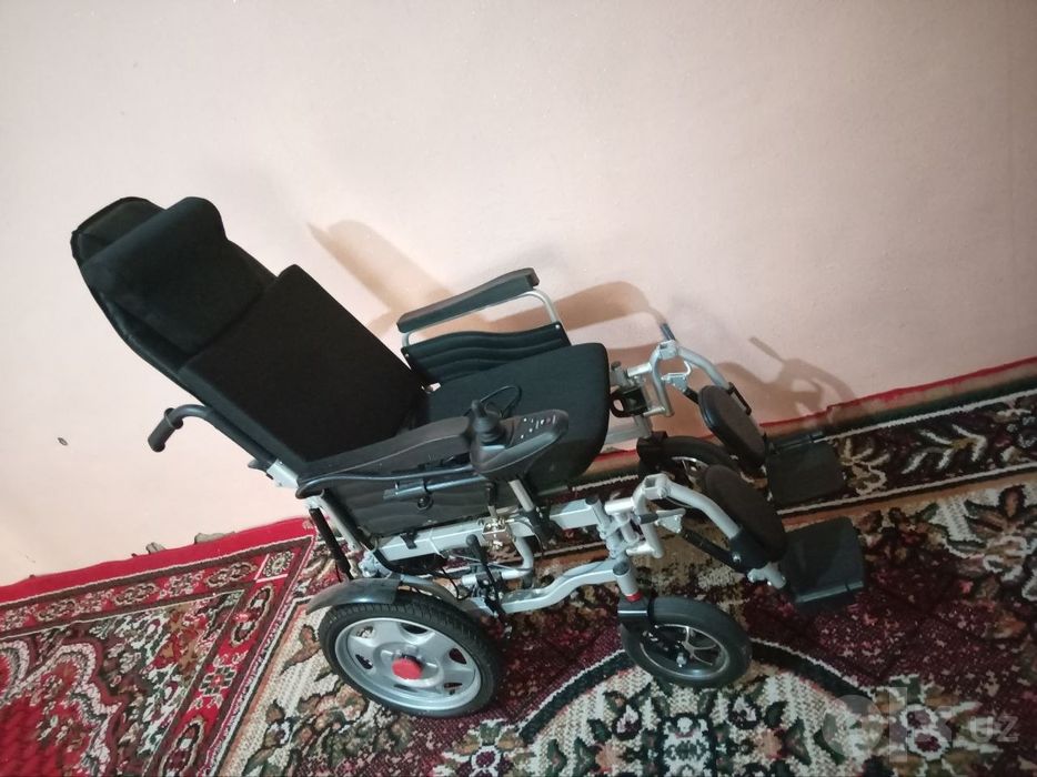 Nogironlar uchun elektrli arava