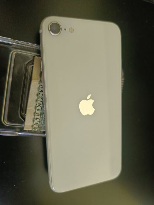 Iphone se2020 white