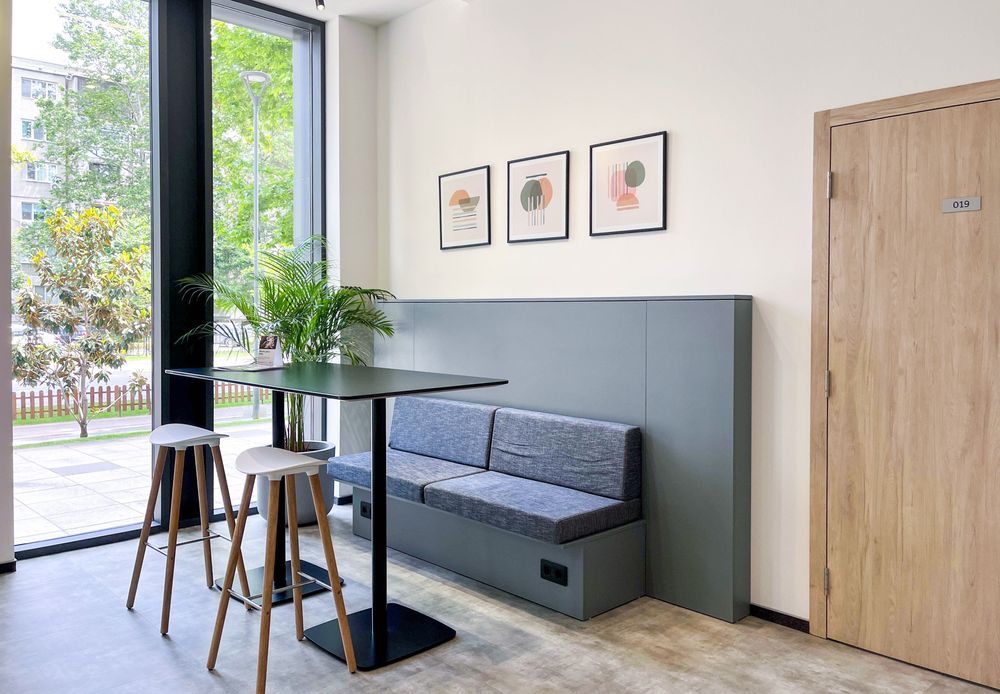 Работете по-продуктивно в споделено офис пространство в Regus Kameniza