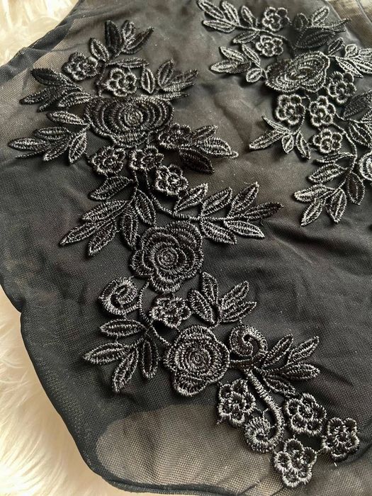 Body de damă cu broderie, lucrat manual