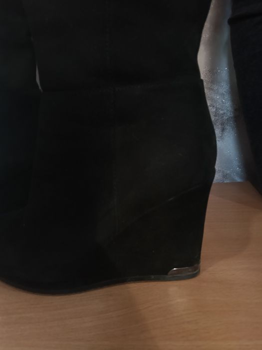 Продам сапоги. Замша.