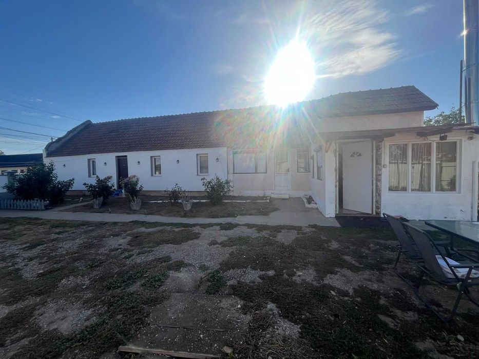 Casa de vânzare în Felnac pe principipala