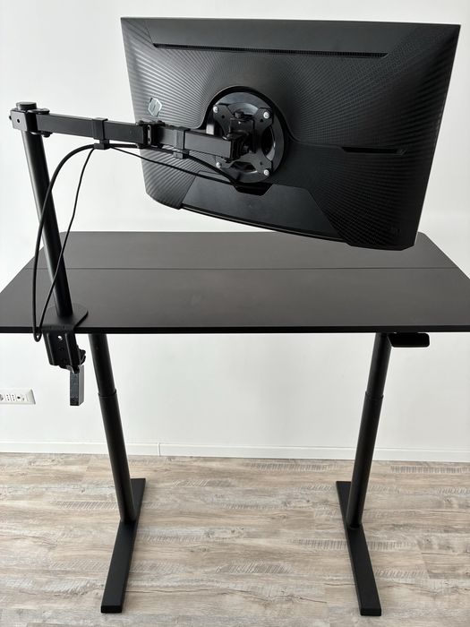 Masa birou inaltime reglabila pneumatic