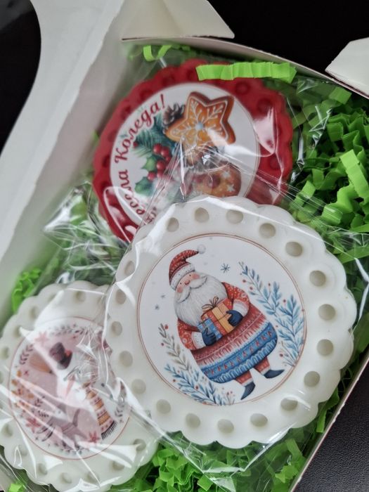 Персонализирани коледни маследни бисквити в кутия