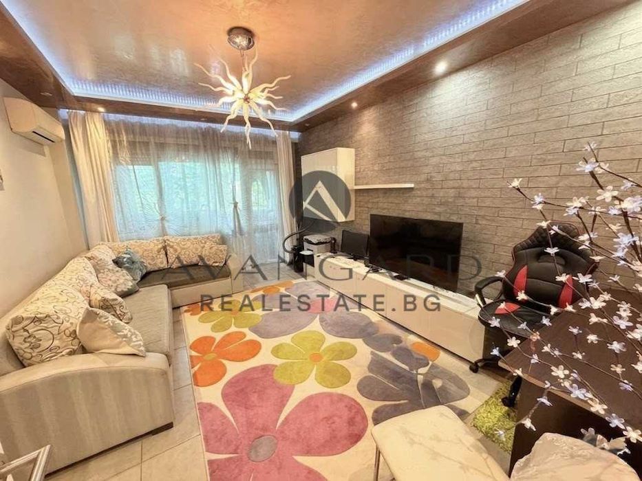 Продава се Двустаен апартамент в Пловдив, Кършияка - 60 кв.м за 1114 €/кв.м - Снимка #1
