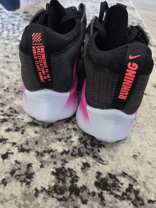 Nike zoom fly 4.