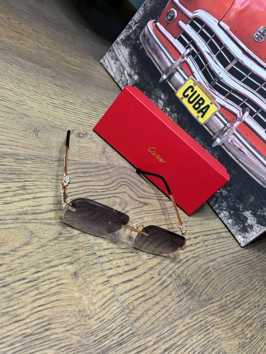 Ochelari de Soare Cartier Rimless Panthère Strass Gold – Noi cu Cutie