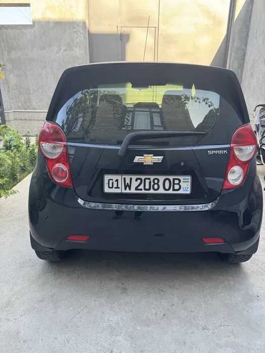 spark 2021 qora kraskasi yoq holati yaxshi