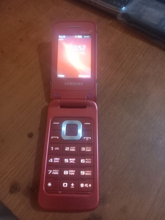 Продаю телефон самсунг GT-C3520