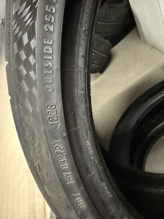 Vand anvelope 255/35/R19 4 bucati