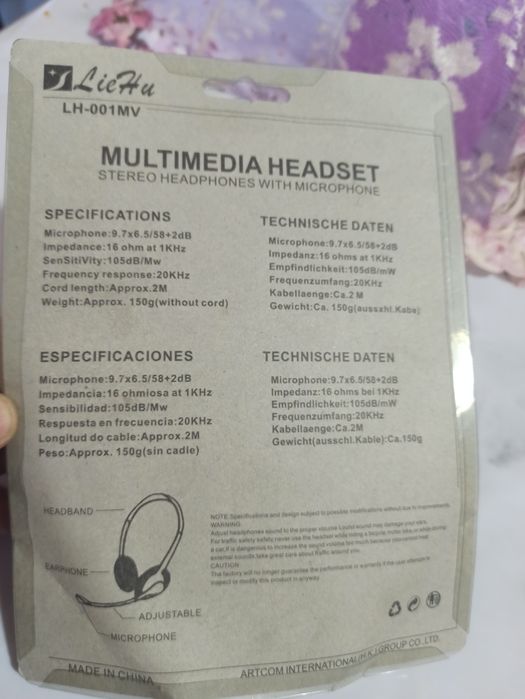 Жаңа наушниктер бар