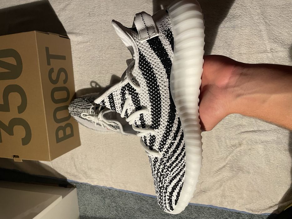 Yeezy 350 Boost Zebra