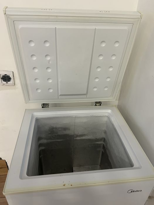 Морозильник Midea
