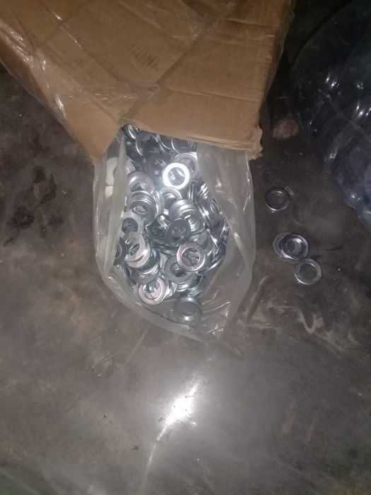 Продам болты, гайки, шайбы М16