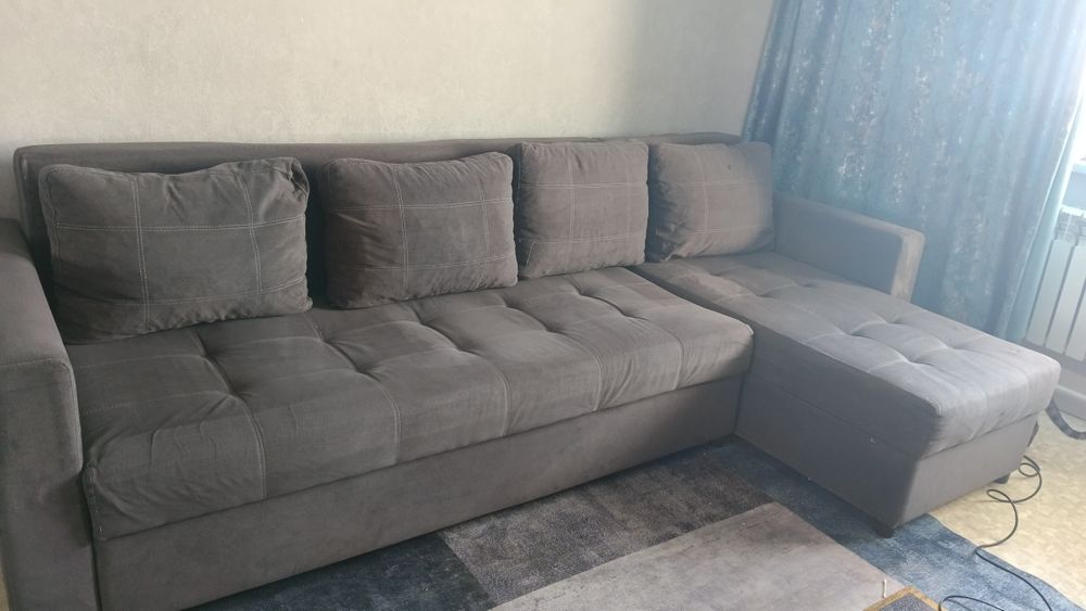 Продам Диван в хорошем состоянии