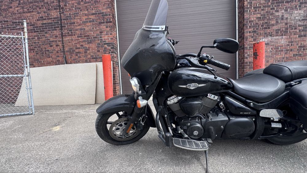 Suzuki boulevard C90