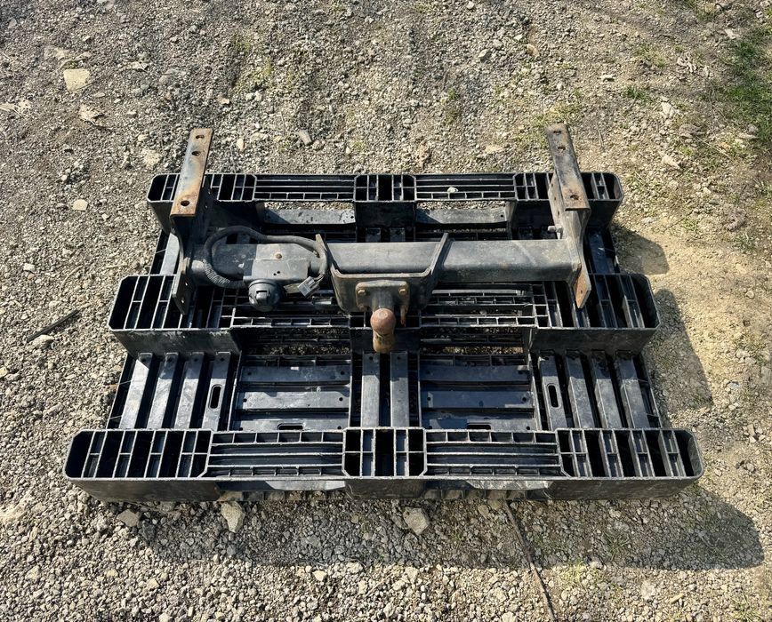 Оригинален теглич за бус/камион Iveco/Ивеко Daily