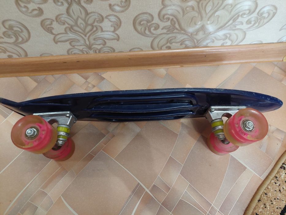 Продам скейтборд