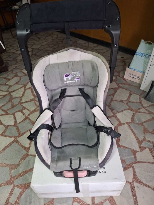 Детски столчета за кола 2 бр.