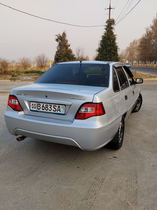 Нексия 2 сотилади холати зўр