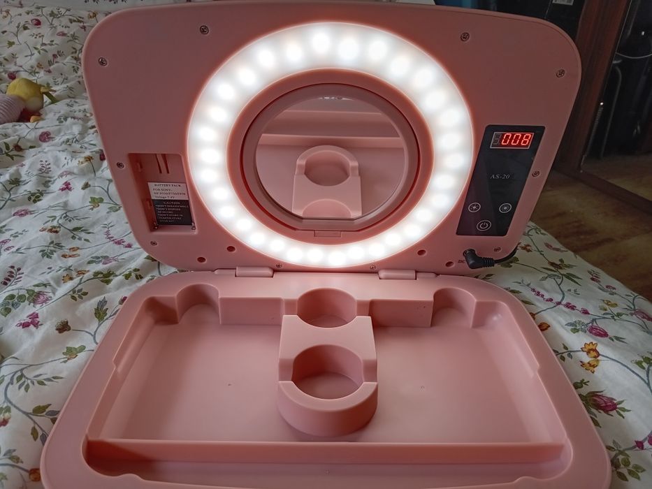 Кутия за грим с led-ring лампа