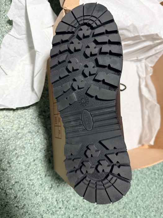 Bocanci militari de iarna